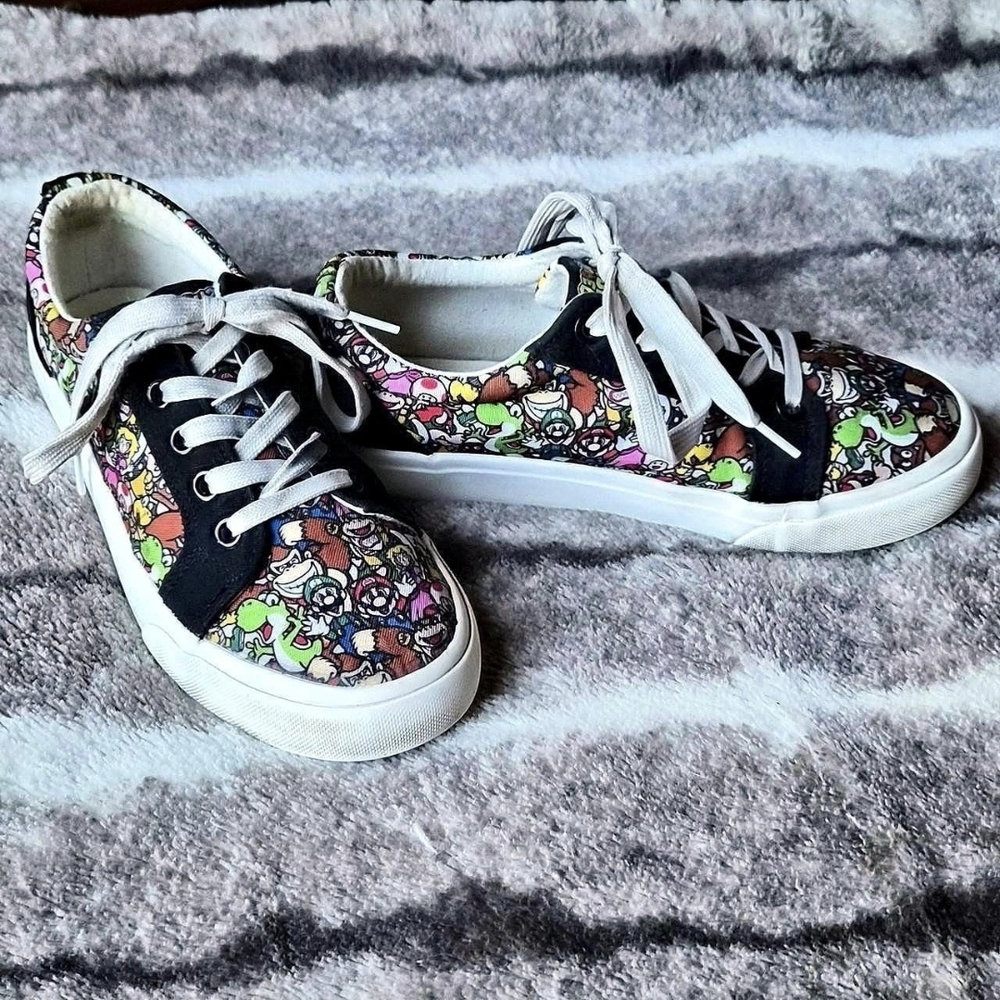 Super Mario Themed Sneakers - Picture 2 of 8